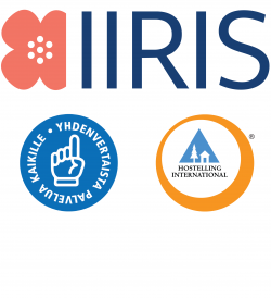 Iiris-keskuksen ja Hostelling Internationalin logot sekä Yhdenvertaista palvelua kaikille -tunnus.